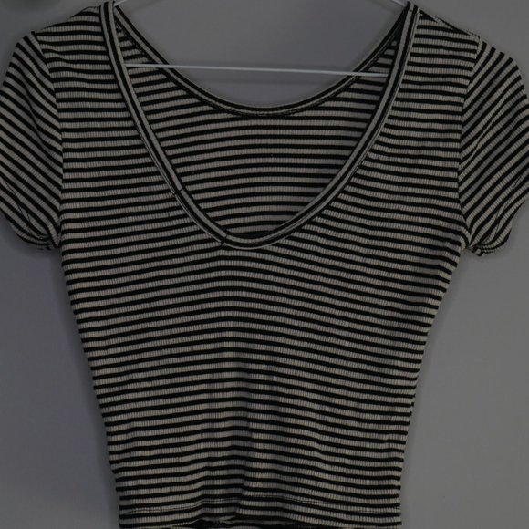 Striped Brandy Melville Crop Top - Picture 2 of 3